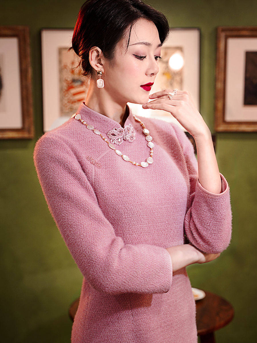 四美子杨妃2022年新款改良旗袍秋冬季女服装国风女亮丝针织毛加厚