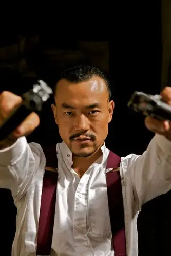 高清图:《让子弹飞》剧照 周润发"小马哥"再度归来