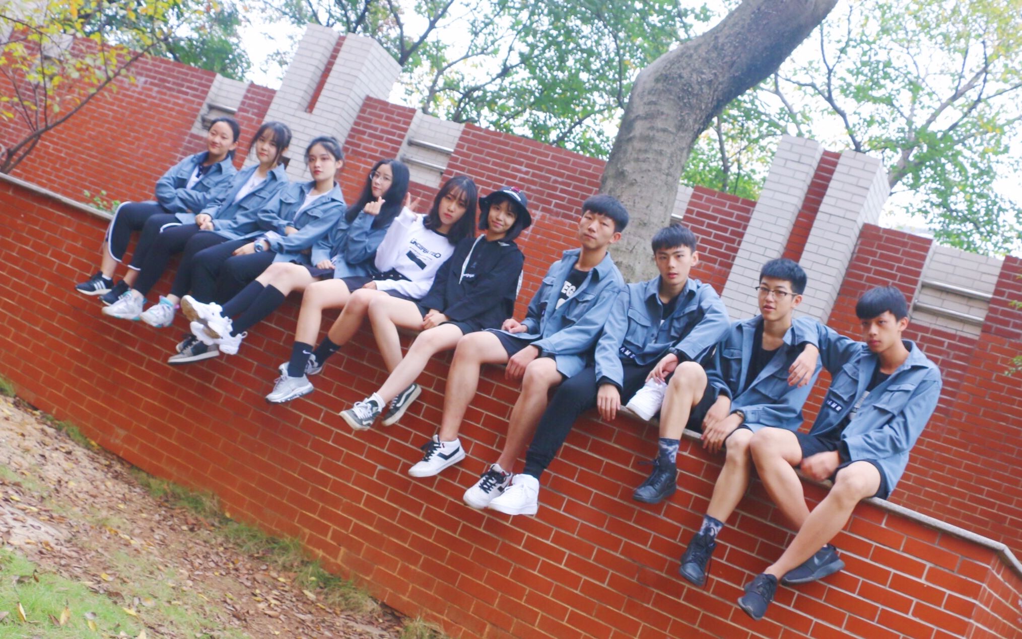 crack1mjunsunxyooakeepingyourheadup十人翻跳自编队形