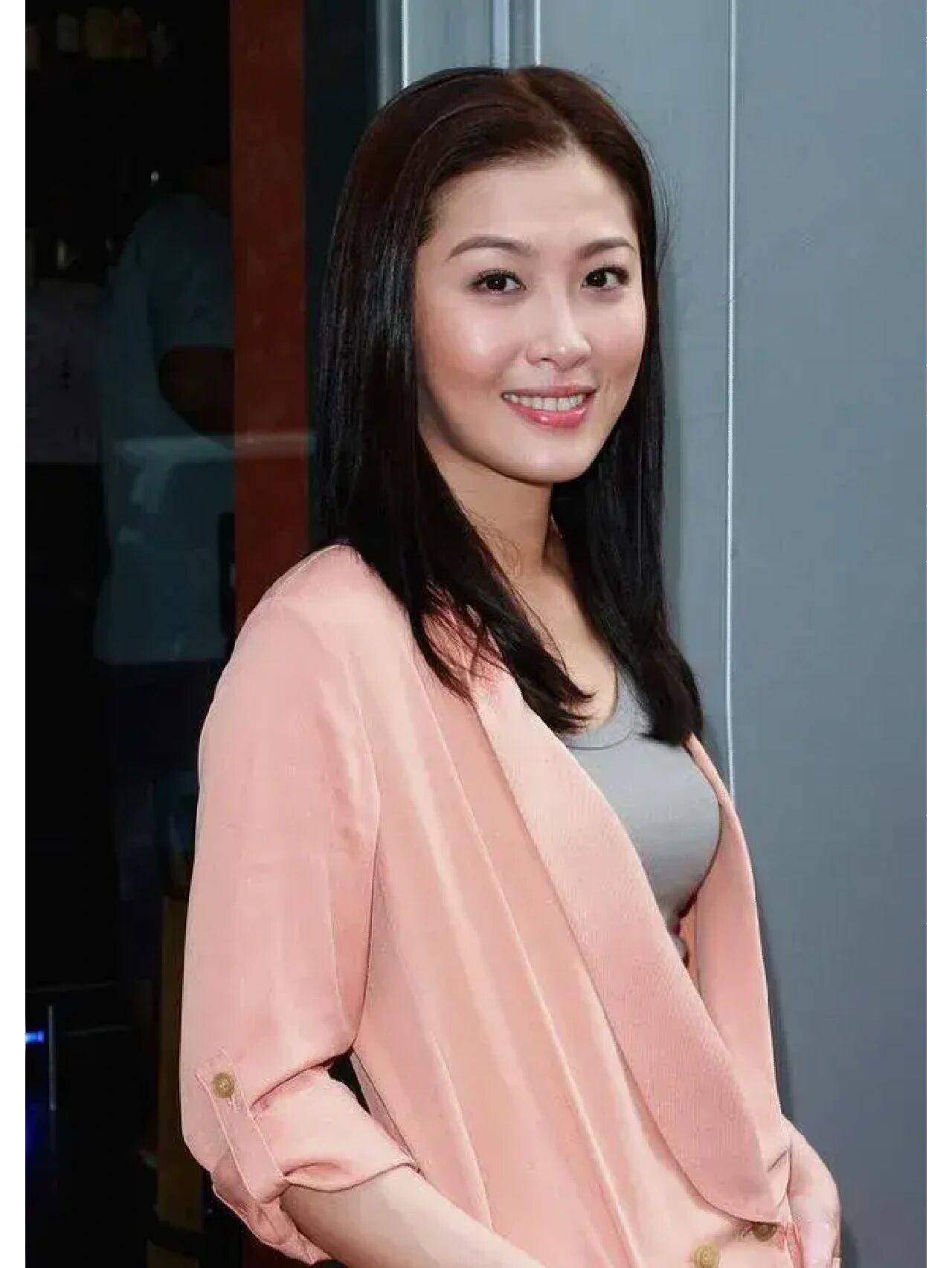 大美女周丽淇中国香港女演员,身材苗条,性感妩媚,靓丽俊俏,实在是太美