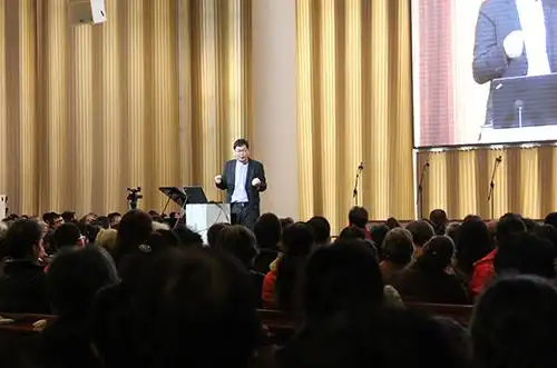 来自浙江的张华倩牧师应邀在本堂讲道