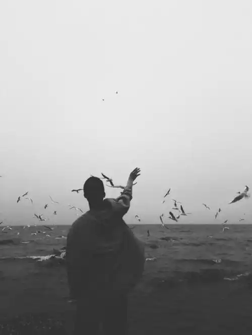 如何发短信问候分手的女友