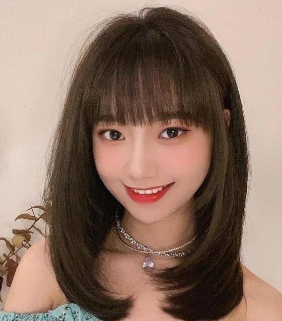 刘海发型女2021年新款,打造纯情甜美的淑女范