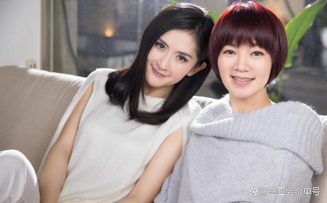 说到李小冉和谢娜,这两人可是曾经娱乐圈里出了名的闺蜜啊.