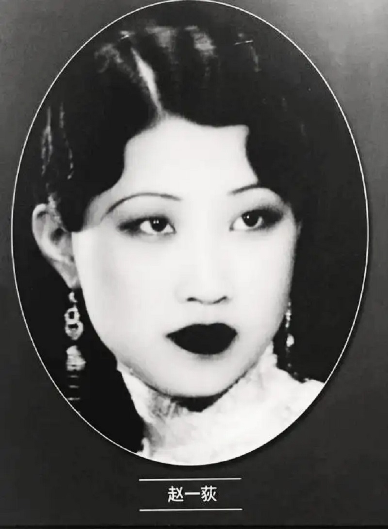 于凤至病逝海外,墓碑上留下四个字,前夫张学良见之老泪纵横