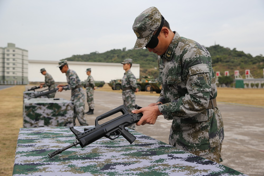 练兵备战再出发——2021年全军部队新年开训大扫描