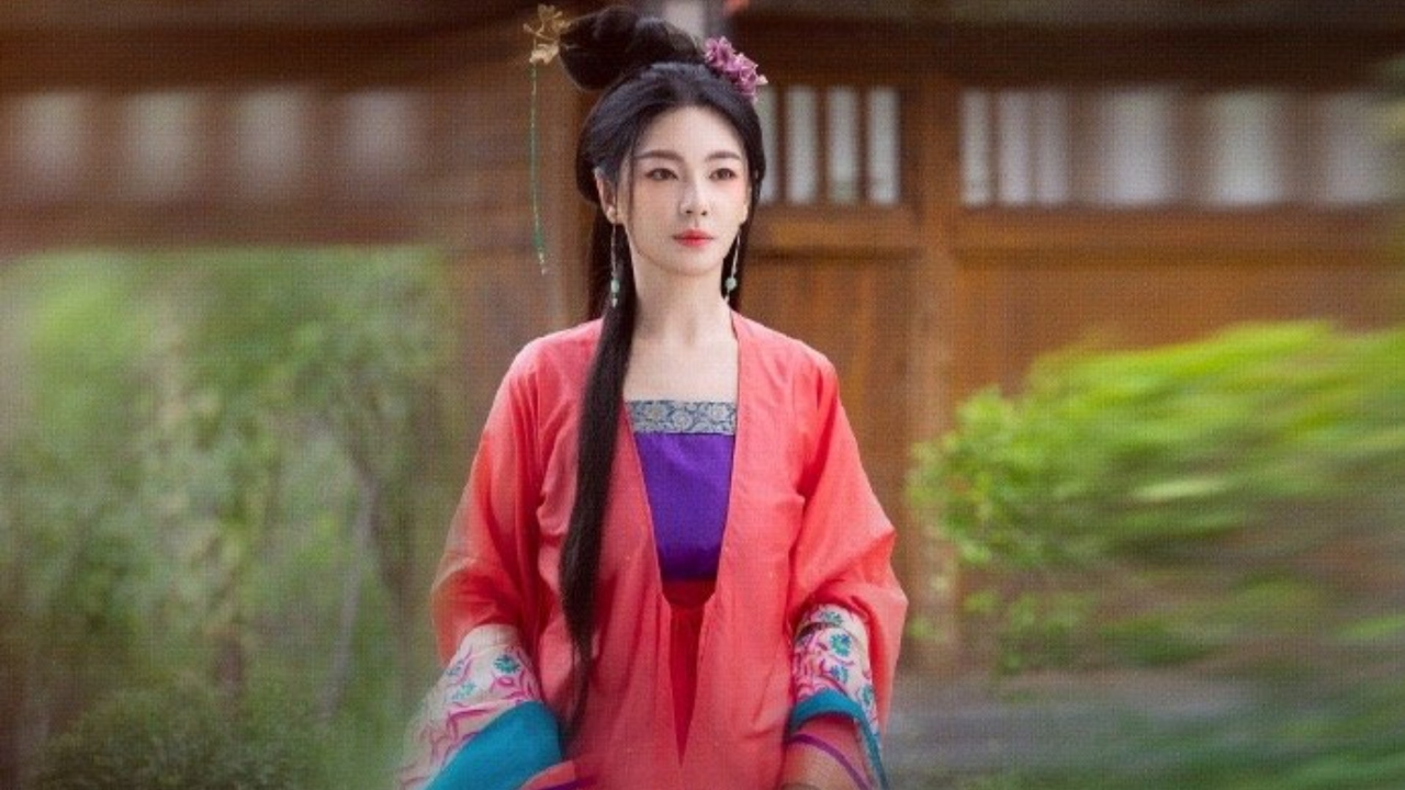 《墨雨云间 》张雨绮出场,和王星越"大打出手",红衣梦回《妖猫传》