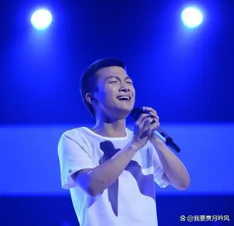 知名音乐人评价周深只会飙高音唱女生的歌缺乏男子气概