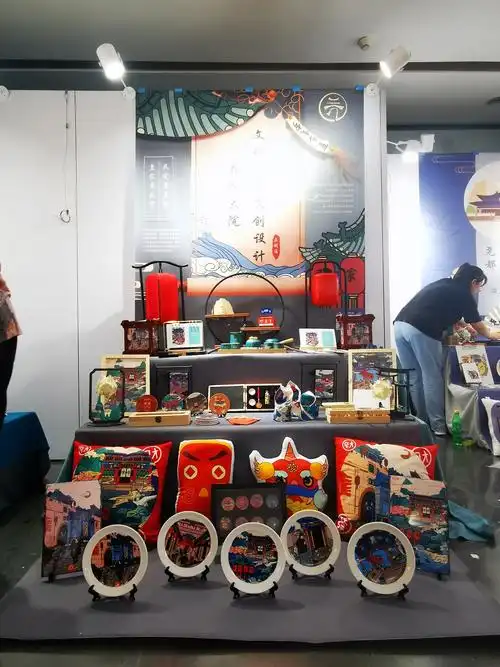 视觉传达毕业设计展|平面|品牌|猛男阿秃 - 原创作品 - 站酷 (zcool)