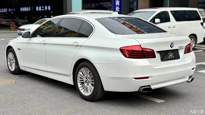 14万多出一台16年宝马5系