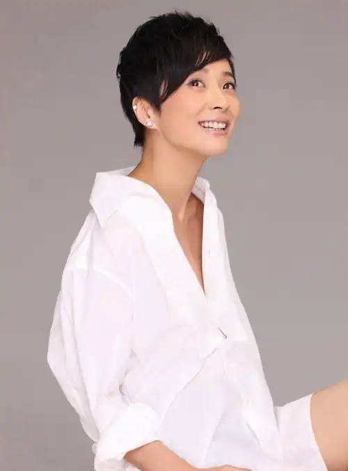 苏岩最新唯美写真姿态优雅展万种风情23p