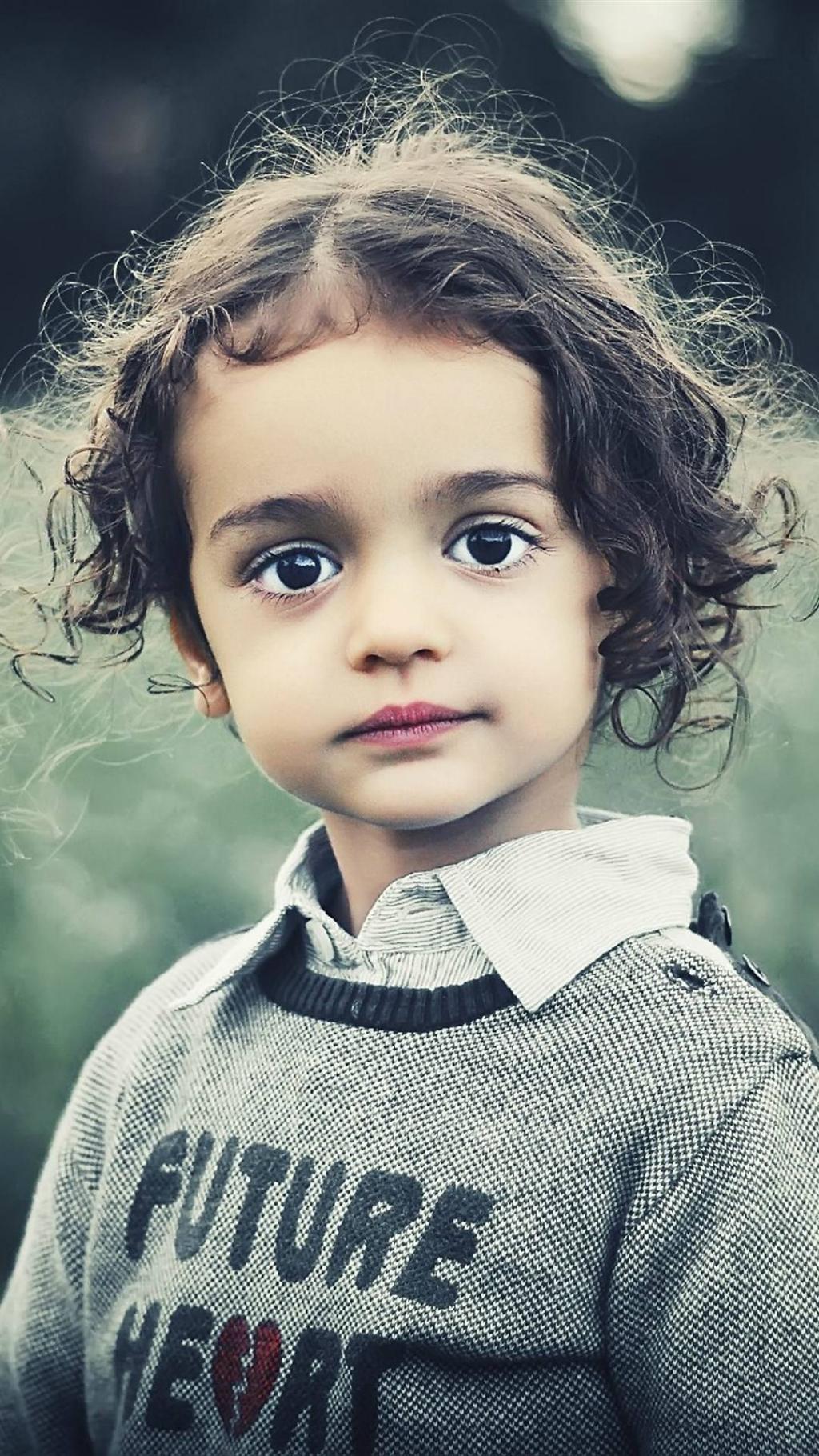 大眼萌娃可爱萝莉,高清图片,手机锁屏桌面-壁纸族