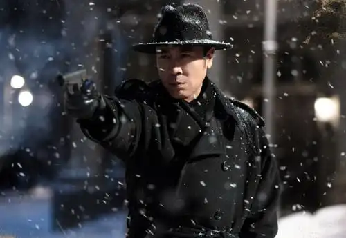 (于和伟《悬崖之上》剧照,图源:于和伟工作室)