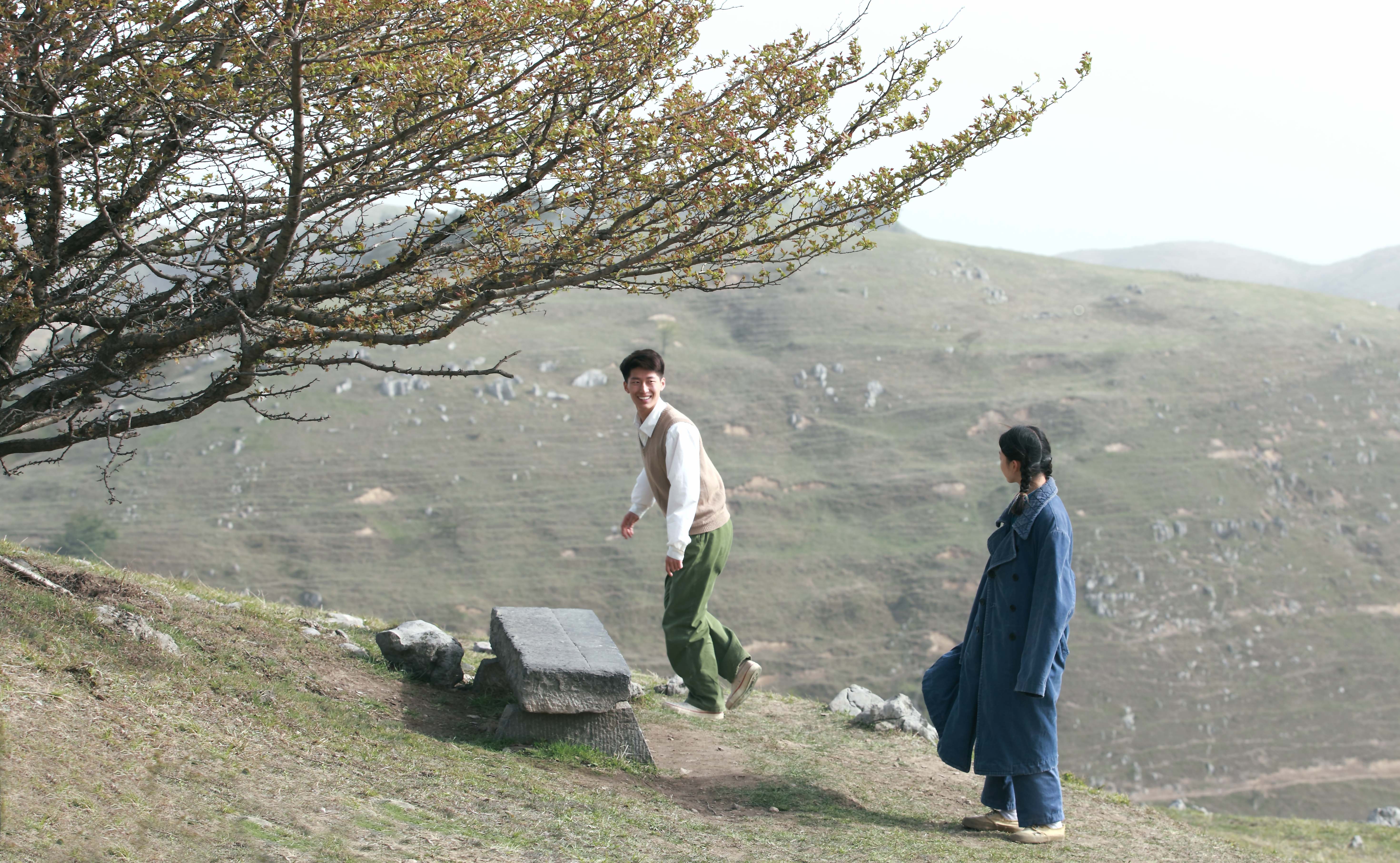 周冬雨演绎的纯美山楂树之恋剧照