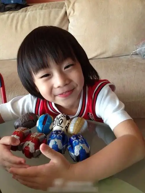 林志颖儿子kimi照片曝出(林志颖晒大儿子近照)