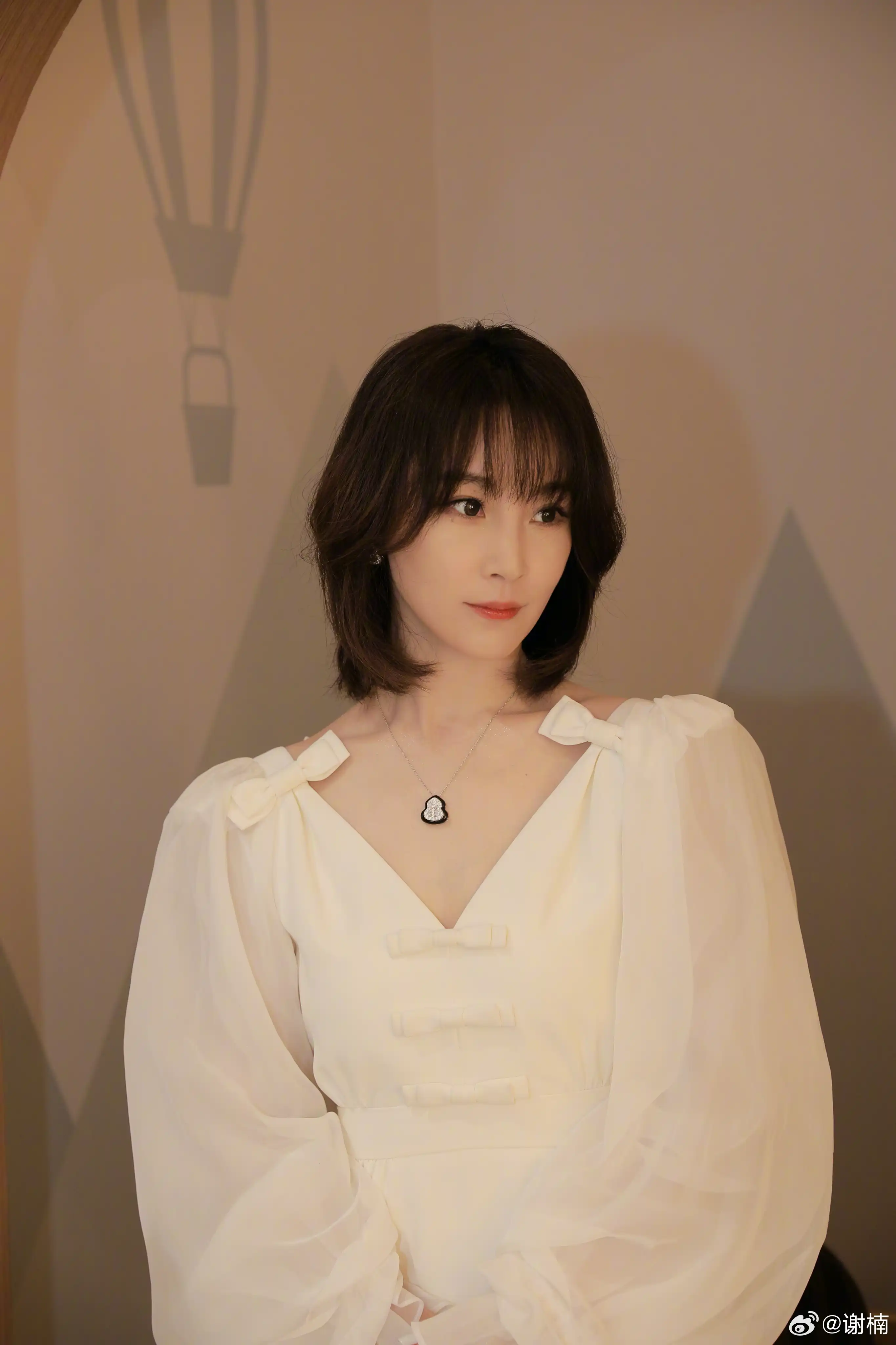 谢楠发长文回应劝离,透露吴京很紧张,力挺老公否认厌女传闻-上游新闻