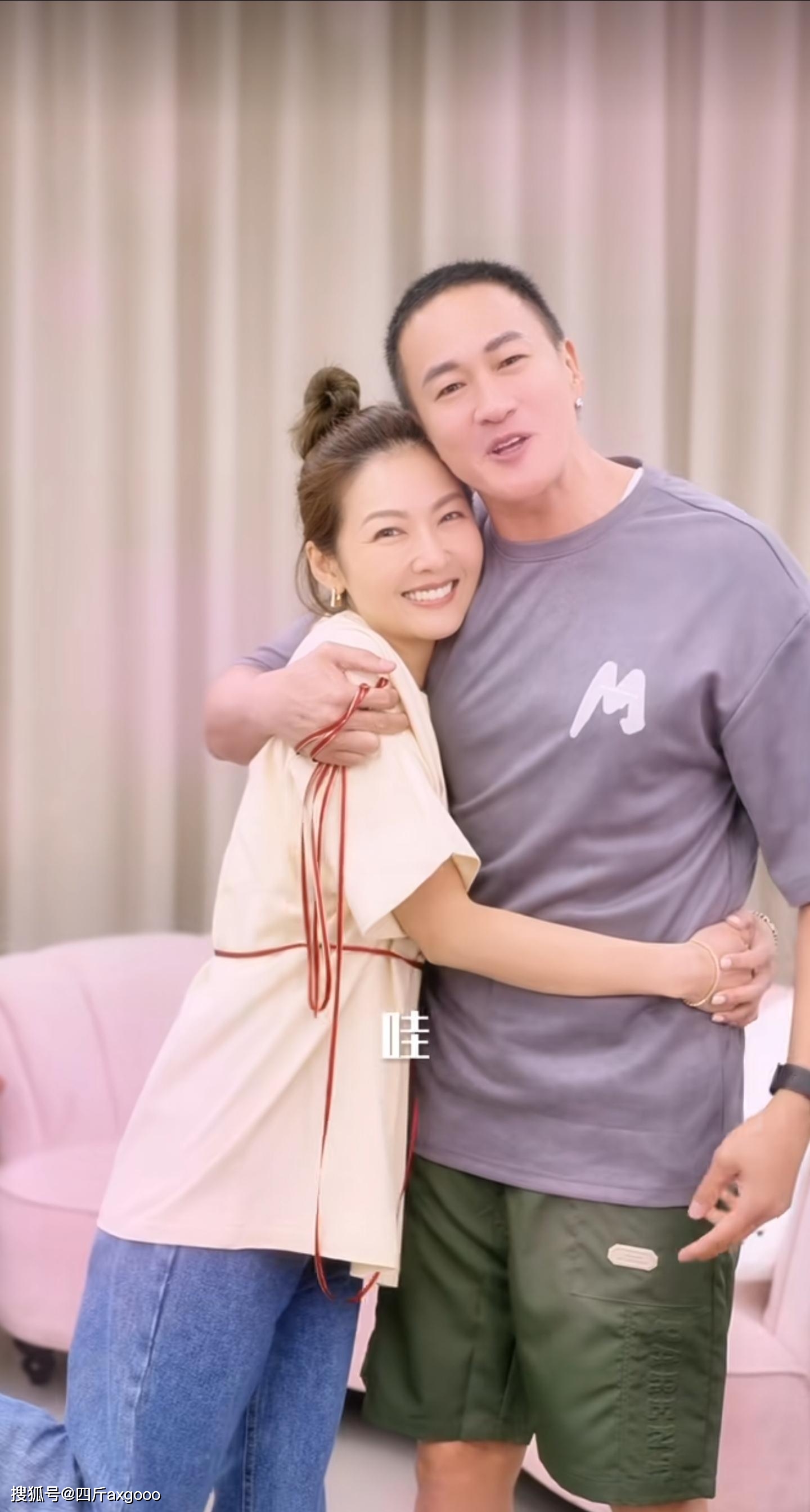 曝何润东爱人横店养伤,夫妻异地生活16年,女方一度生活不能自理_老婆