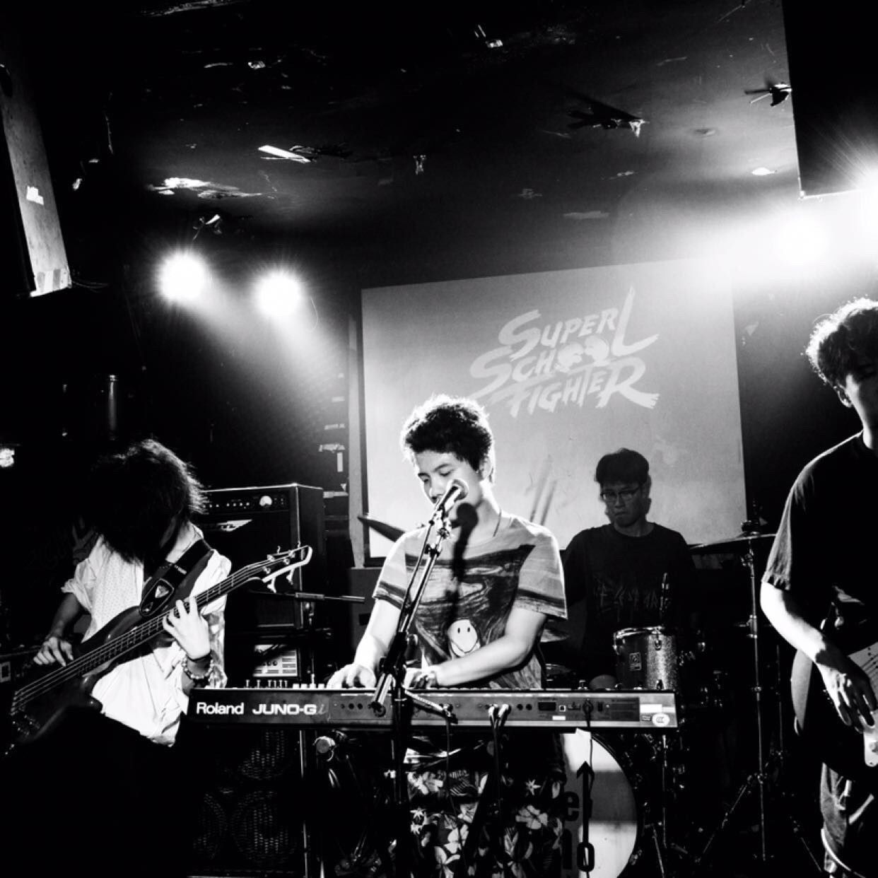 艺响天开专访花墙乐队说我的生活就是画画拍照被狗日