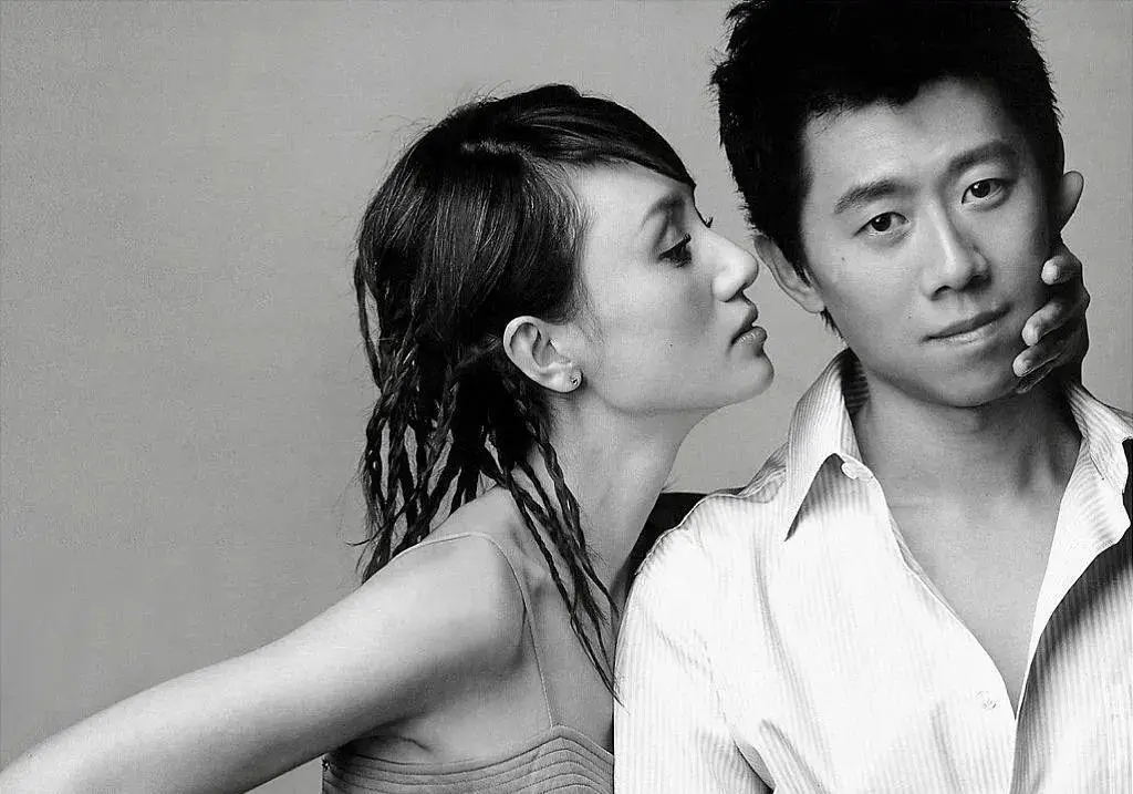 袁泉和夏雨:相爱21年,结婚11年,从校服到婚纱幸福到现在_生活_男人