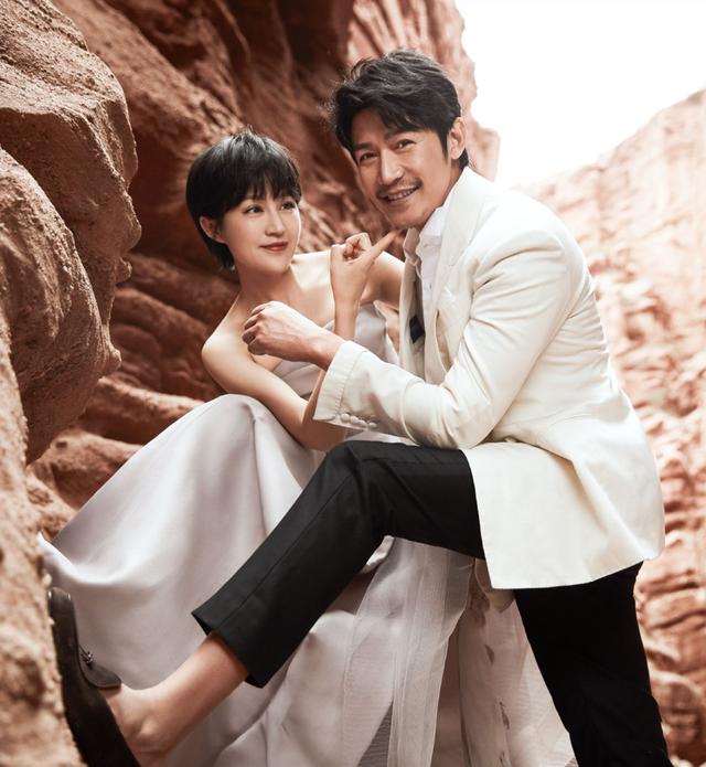 陆毅夫妇狂秀恩爱,才子佳人相濡以沫,携两女儿同框爱意浓浓