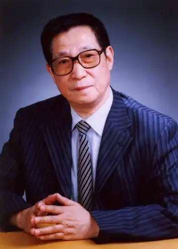 王学浩教授当选中国工程院院士