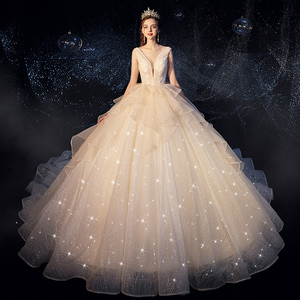 【新风尚】星空主婚纱2019新款新娘拖尾奢华简约v领网红抖音