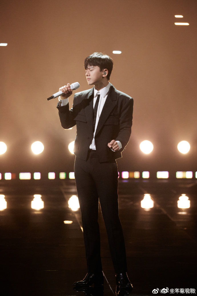 张杰声生不息一公舞台剧照##张杰声生不息一公上半场舞台剧照