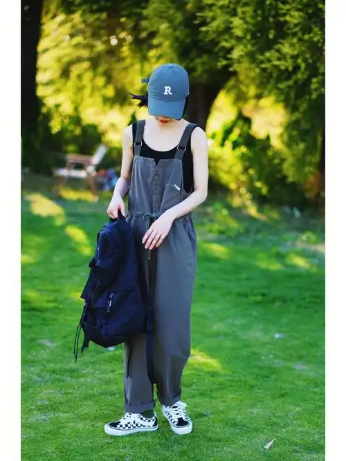 日系军绿背带裤yyds