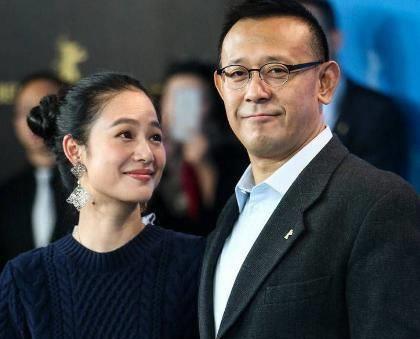 这个女演员就是周韵,她的老公就是大名鼎鼎的姜文.