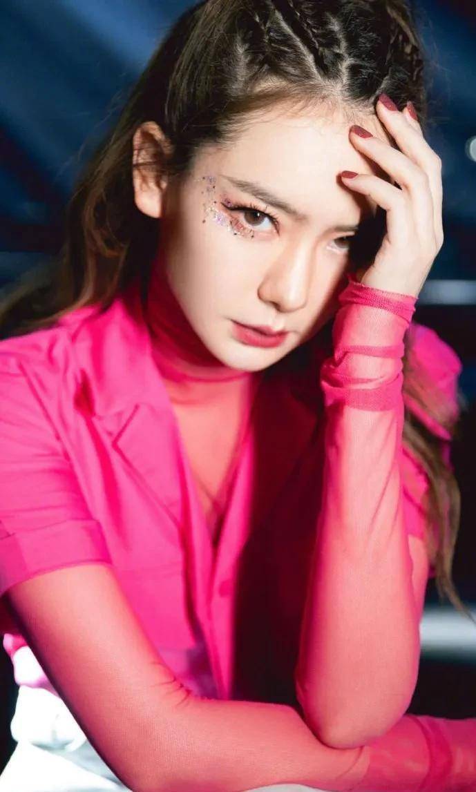 性感霸气女人-戚薇_女子_一生_外滩