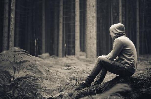 对生活无奈心累的图片,男人心里委屈压抑憋屈图片