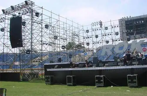 户外舞台演出音响设备系统