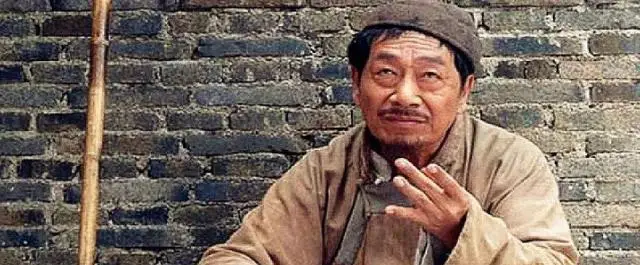 "贼王"黄庭利:从受人欺凌到独霸一方,成因为盗窃判