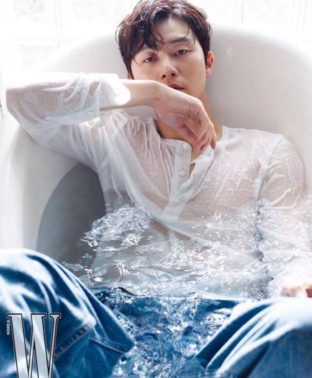 打败孔刘,玄彬当选"最想合作的男星"_人气_class_公司