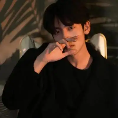 视觉舒适的日系干净暖男真人头像 最新好看气质温柔小众男头合集_男生