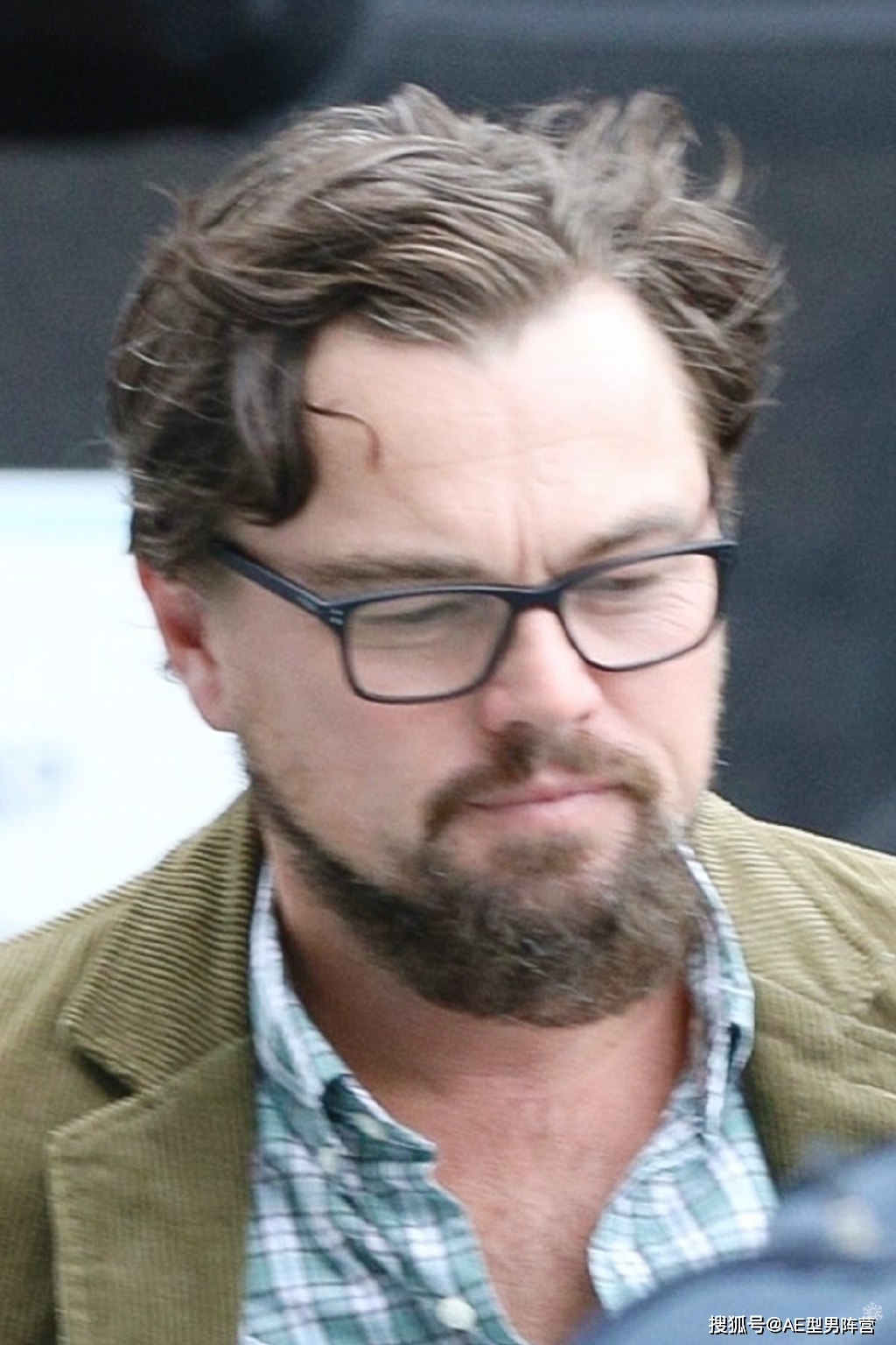 "小李子"莱昂纳多片场照曝光!29年没演电视剧了,造型一秒入戏