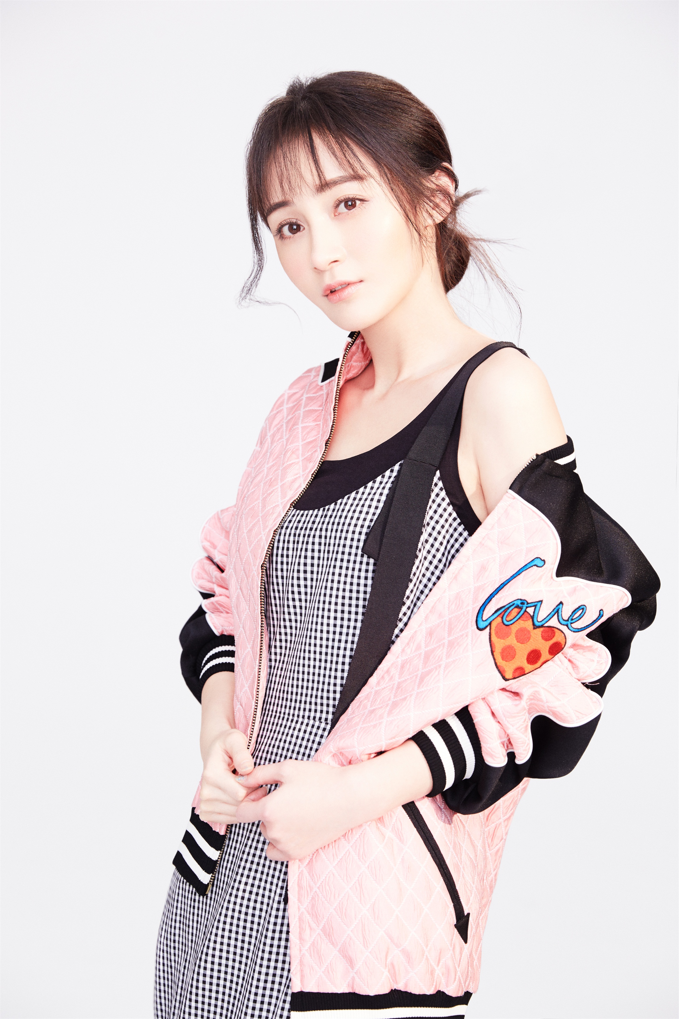 明星壁纸分享—姚笛