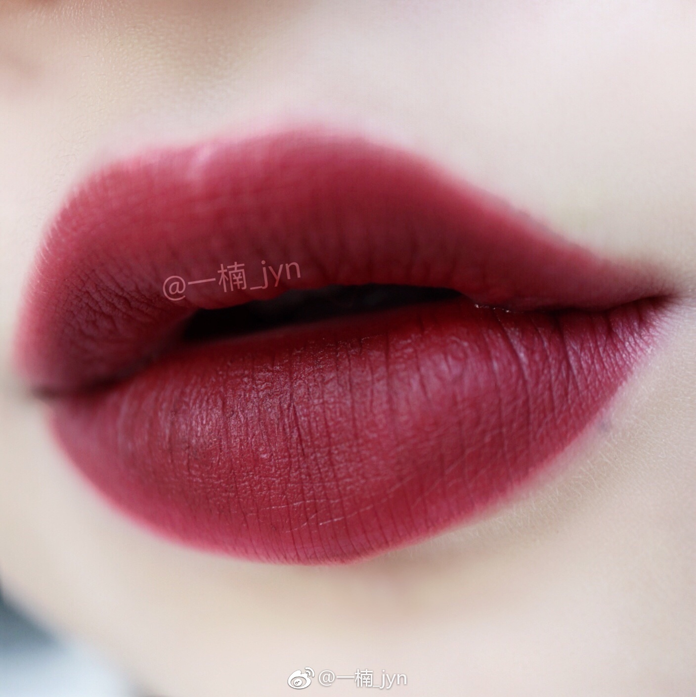 阿玛尼哑光口红201,秋冬的姨妈色