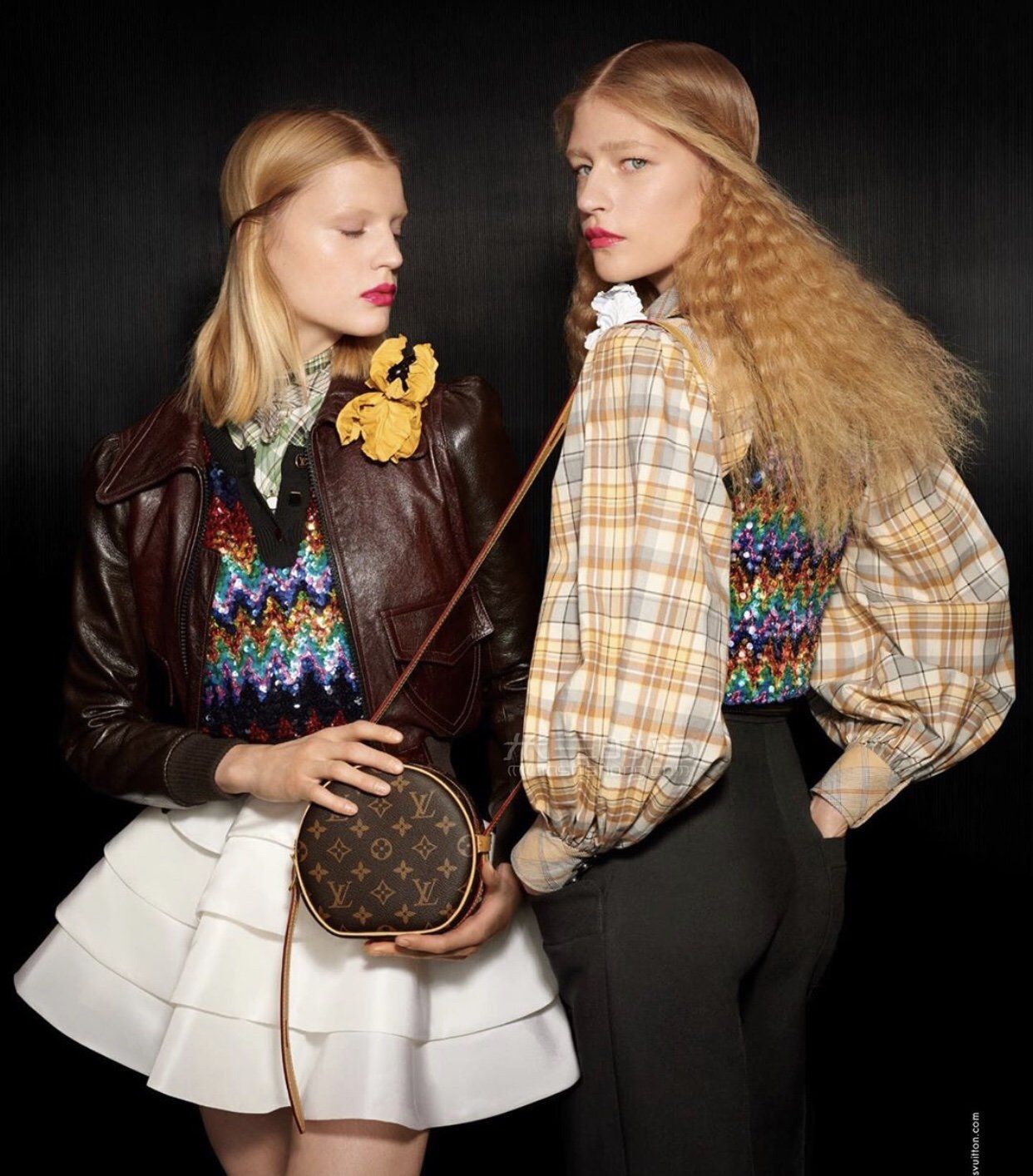 lv软帽箱包小号路易威登2020新款老花小圆饼秀款限量小圆包斜挎包女包