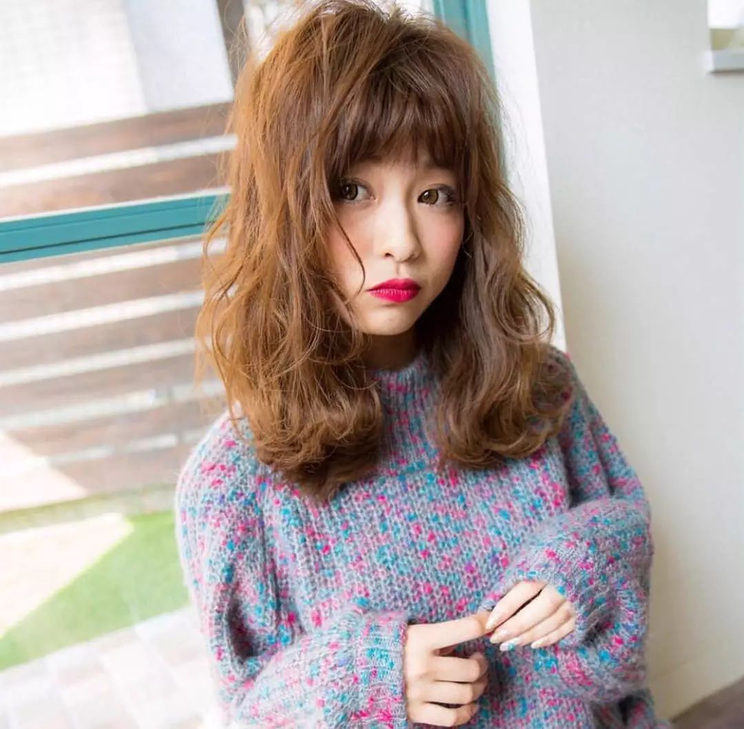 中长发卷发最是百看不厌