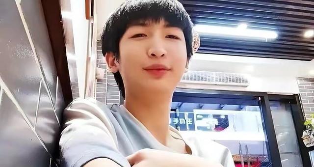 小超梦上演排位教学,却被打得目瞪口呆?被推水晶无奈直呼:牛!