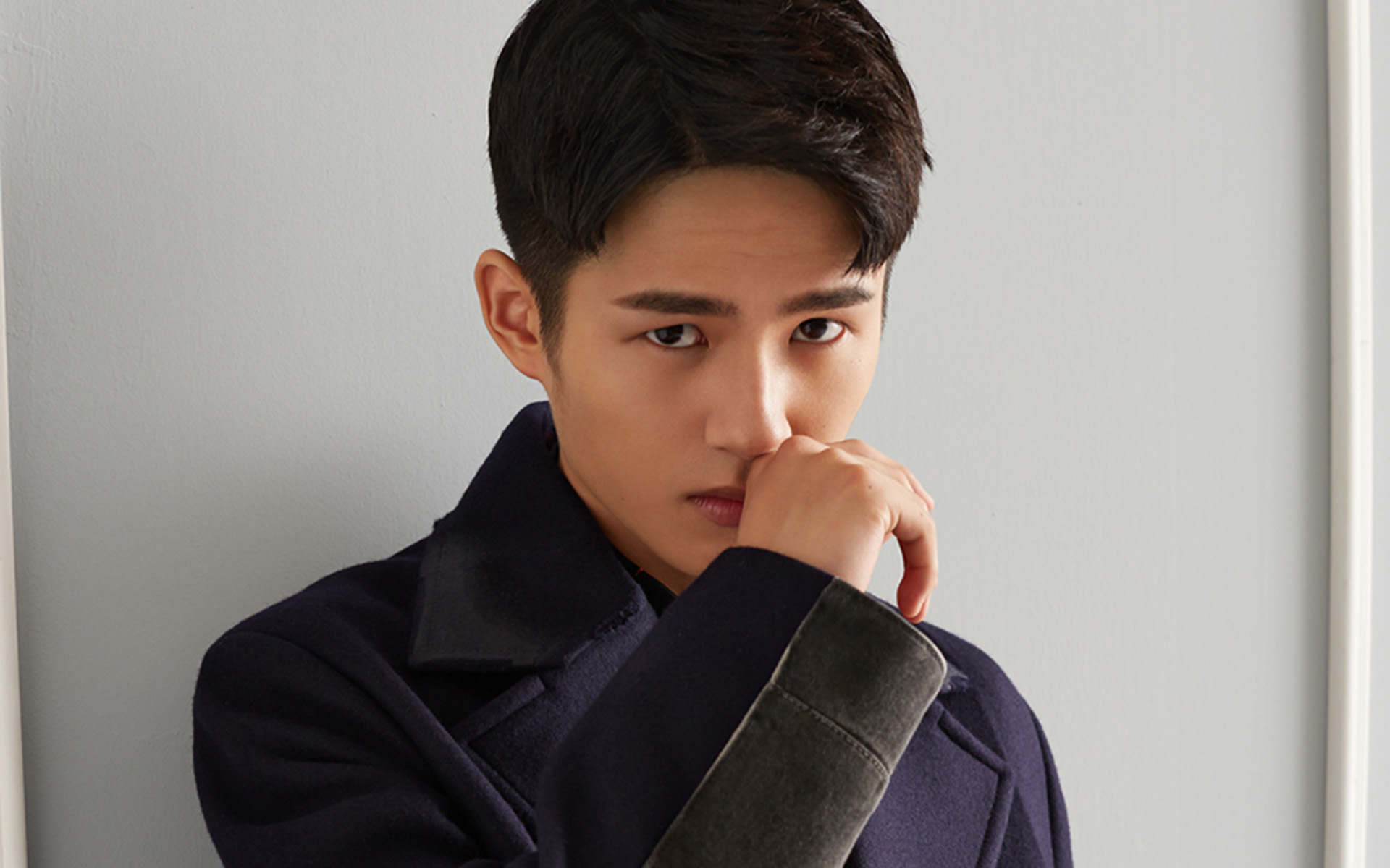 90后小鲜肉刘昊然时尚帅气写真图片桌面壁纸