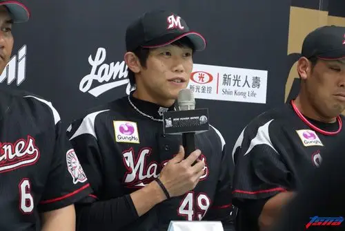 陈冠宇中继3局无失分 阳岱钢无安打_0