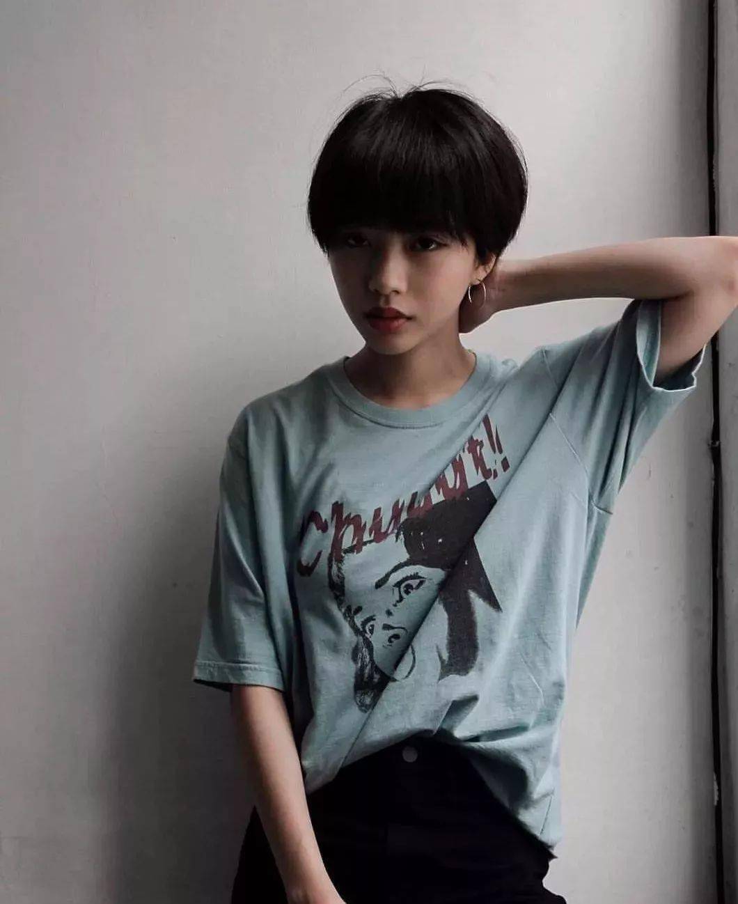 四款短发,好看不挑人_发型_女生_造型