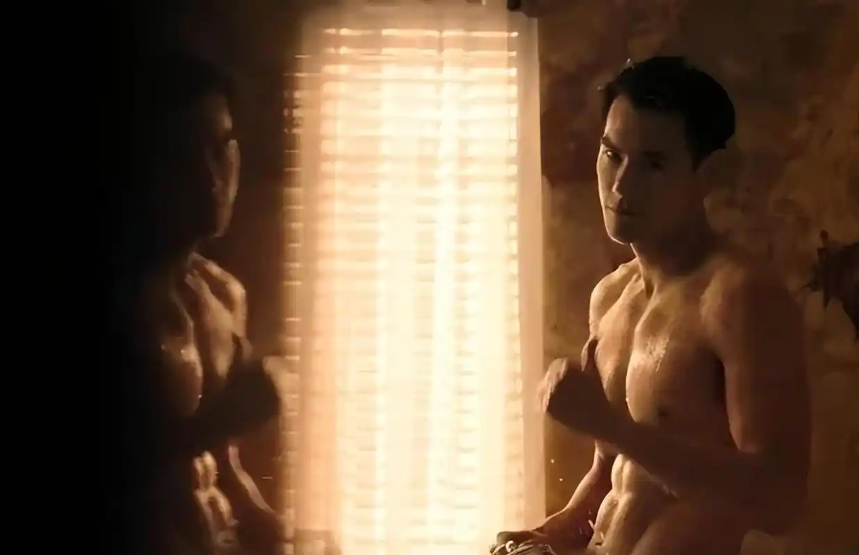 《邪不压正》为何全是彭于晏的肌肉和许晴的身材?姜文这样回答