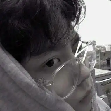 戴眼镜阳光高冷型气质男头合集_男生头像_美头网