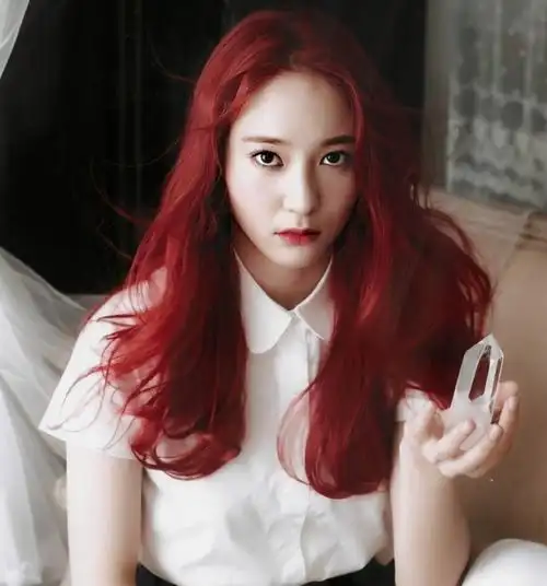 红色系头发分哪些颜色 红色系头发分哪些颜色的