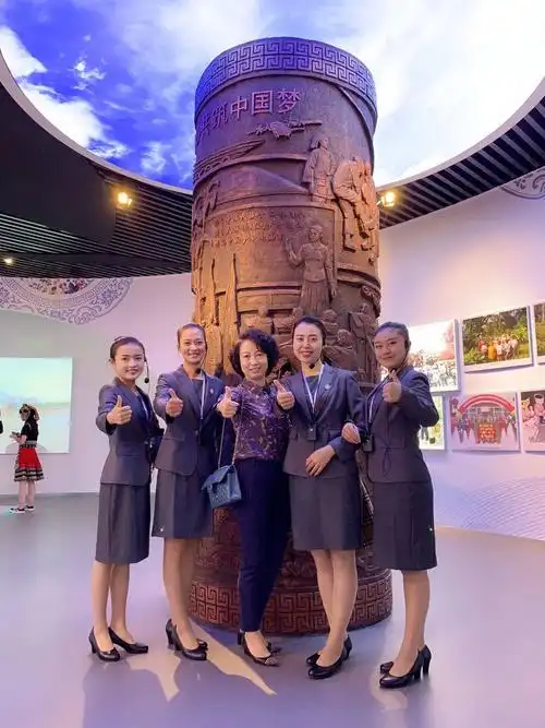 苏安娜同学进行讲解