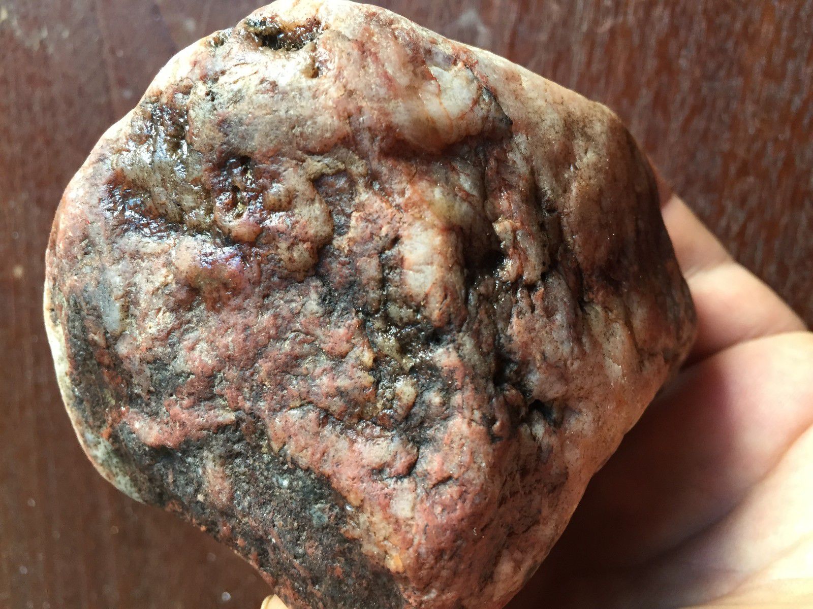 鸡血石原料·急求专家看看料子是否好坏·本人对鸡血石经验不高