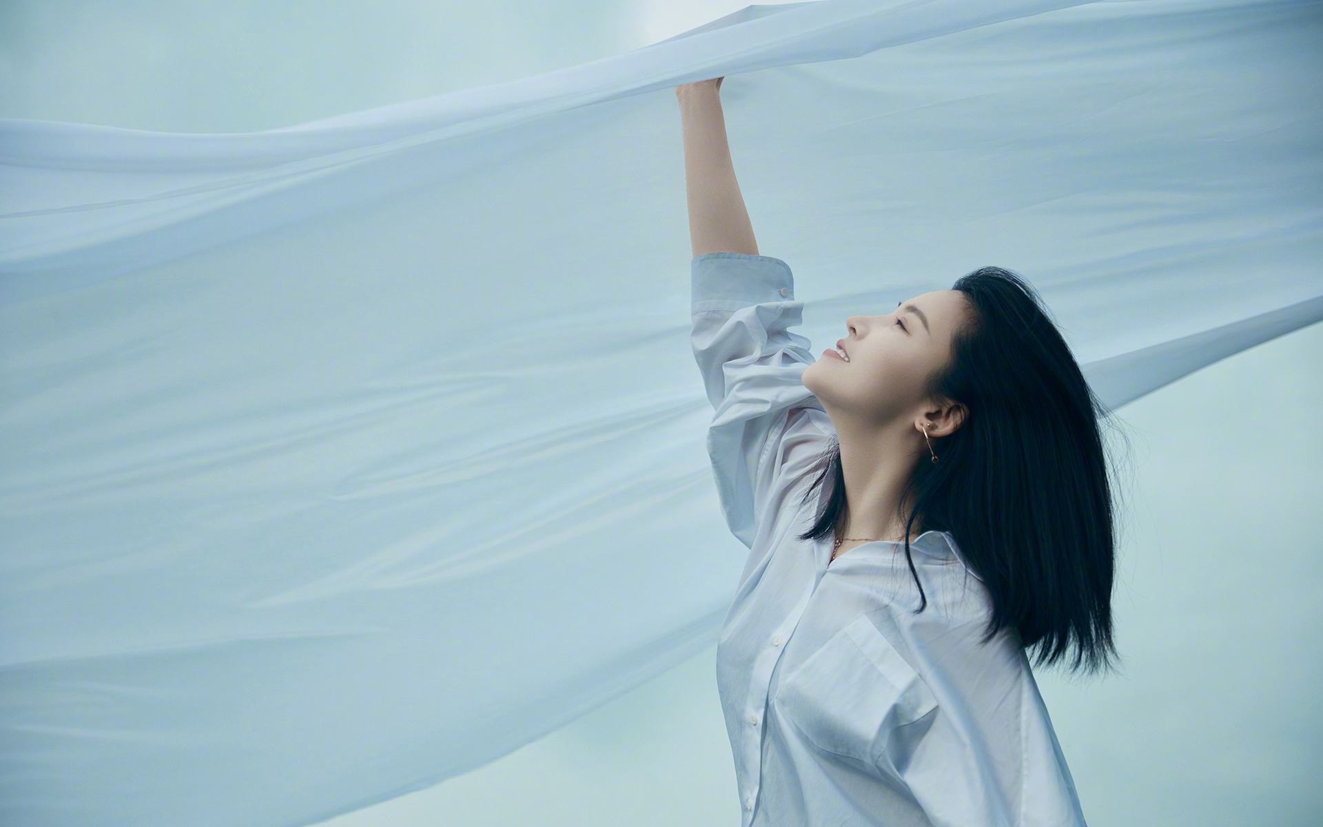 杨子姗恬静文艺高清桌面壁纸